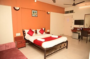 HMR Royal Inn