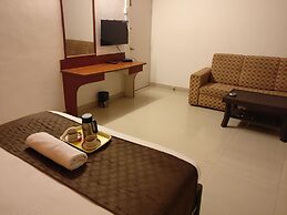 HMR Royal Inn