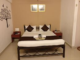 HMR Royal Inn