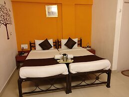 HMR Royal Inn