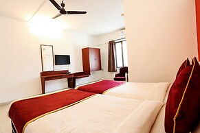 HMR Royal Inn