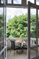 Villa 81