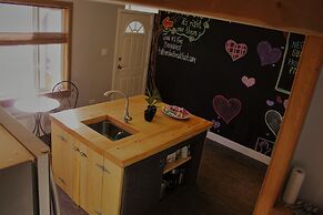 Huckleberry Cottage