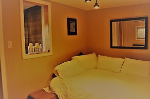 Huckleberry Cottage