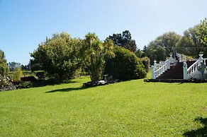 Silver Waters Lodge