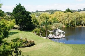 Silver Waters Lodge