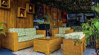 Los Patios Hostel