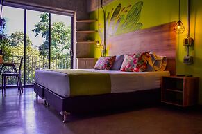 Los Patios Hostel