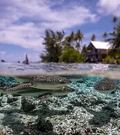 Tetamanu Village & Sauvage