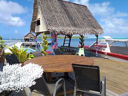 Tetamanu Village & Sauvage