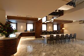 Center Hotel Toyota