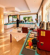 Calis Hotel