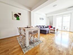Urban Serviced Apartments