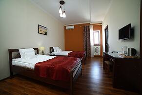 Arkanchi Hotel