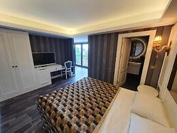 Aktug Hotel