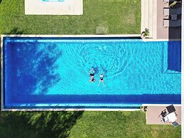 Hotel Salona Palace
