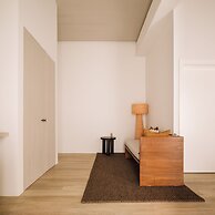 White Exclusive Suite & Villas