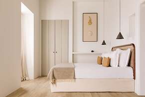 White Exclusive Suite & Villas