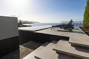 White Exclusive Suite & Villas