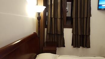 Niceplace Inn