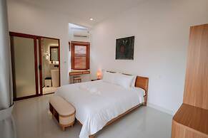 Hue Riverside Villa