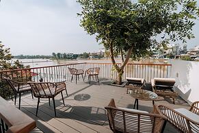 Hue Riverside Villa