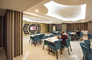 Madi Otel Izmir