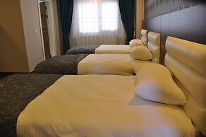 Madi Otel Izmir