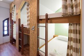 Barn and Bed Hostel