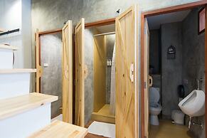 Barn and Bed Hostel
