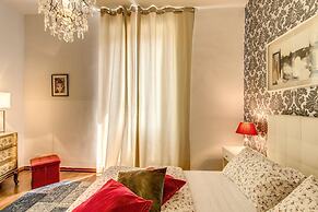 Spagna Glamour Life Penthouse