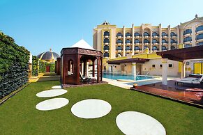 Legend Palace Hotel