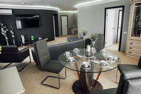 Ya - Hotel