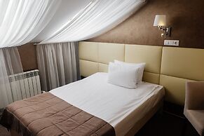 Ya - Hotel