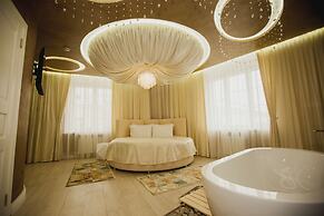 Ya - Hotel
