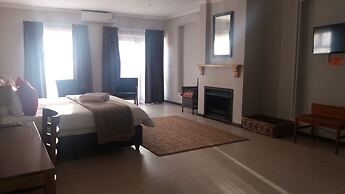Clanwilliam Hotel by Country Hotels
