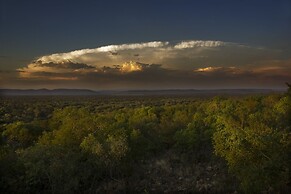 Thabaledi Game Lodge