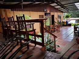 Greemount Hotel