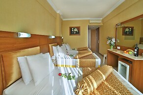 The Center Hotel