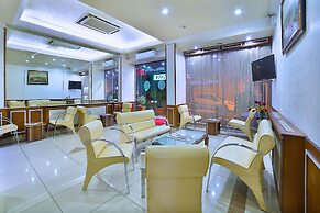 The Center Hotel