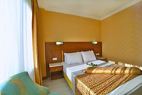 The Center Hotel