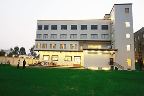Hotel Trinetar Gardens