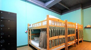 DongNing Atlas Hotel