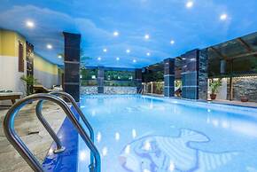 Kuti Resort and Spa