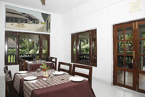 Chitwan Paradise Hotel