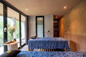 Amora Ubud Boutique Villas