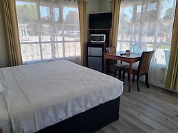 Manor Motel