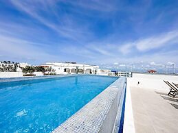 Infinito by Playa Moments
