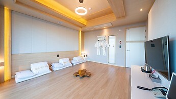 Hotel the One Yeosu