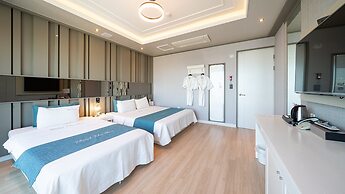 Hotel the One Yeosu